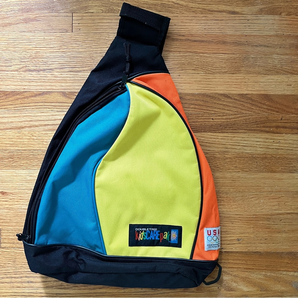 VTG Olympics Shoulder Back Pack DoubleTree Kids Care Pack